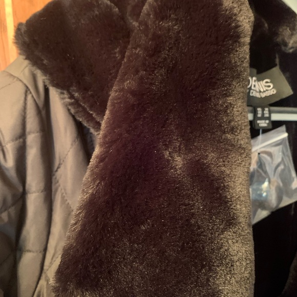 Dennis Basso, NEW WITH TAGS, REVERSIBLE Diamond Quilted, water resistant. - Picture 6 of 10